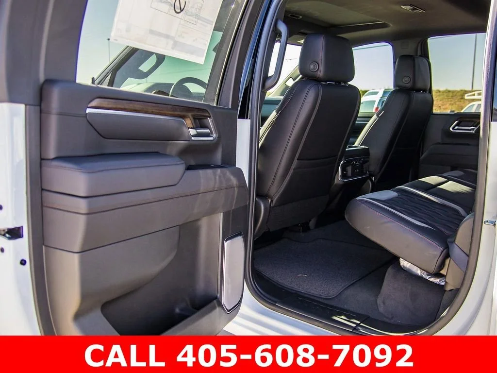 2025 Chevrolet Silverado 3500 HD High Country - Photo 34