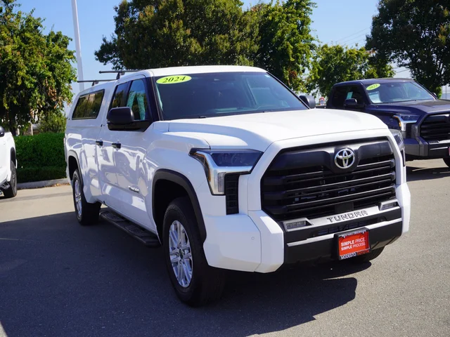 2024 Toyota Tundra 4WD SR5