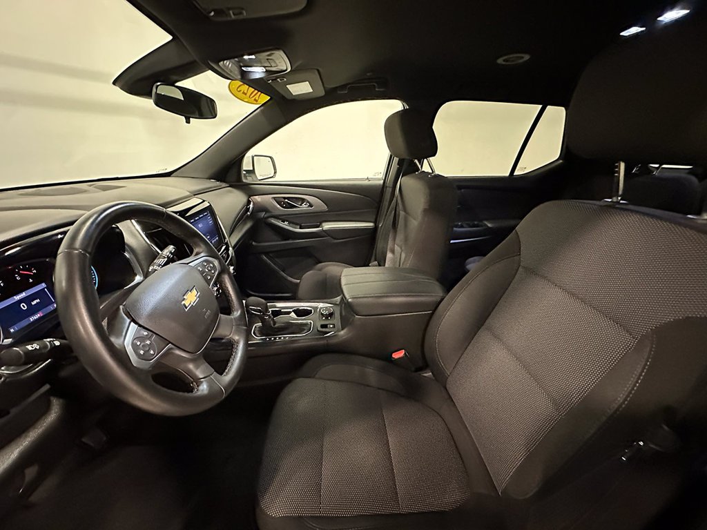 Used 2023 White Chevrolet LT image 3