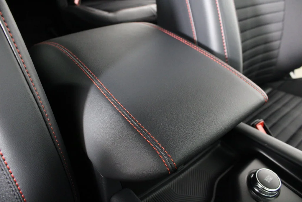 New 2027 Agate Black Metallic Ford ST-Line image 20