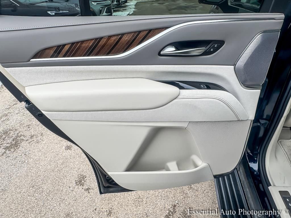 2023 CADILLAC ESCALADE - Image 24