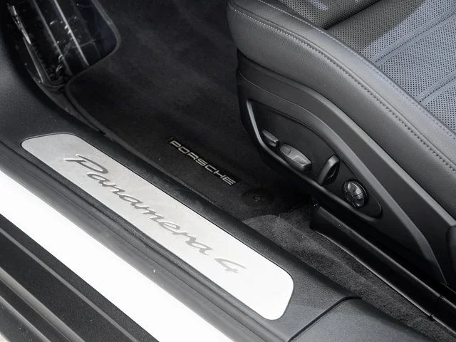 Certified Used 2024  Porsche 4 image 11