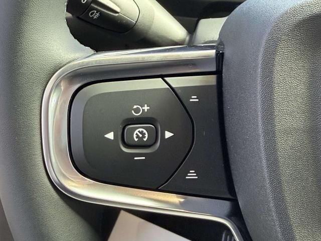 2026 Volvo XC40 Ultra Black Edition - Photo 19