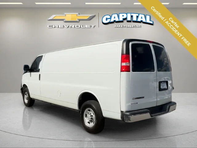 Used 2022 Summit White Chevrolet WT image 3