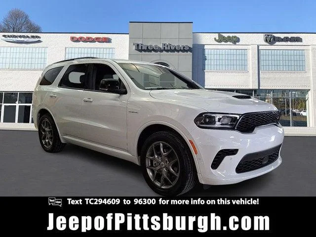 New 2026 White Knuckle Clear-Coat Exterior Paint Dodge GT Plus HEMI V8 image 1