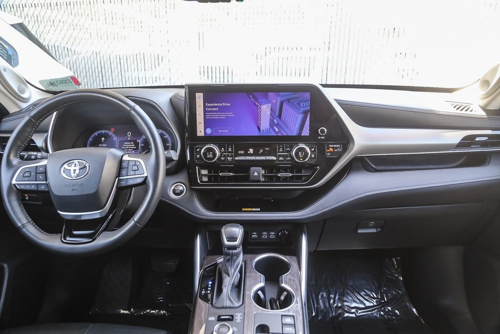 Used 2024 Blueprint Toyota Limited image 9