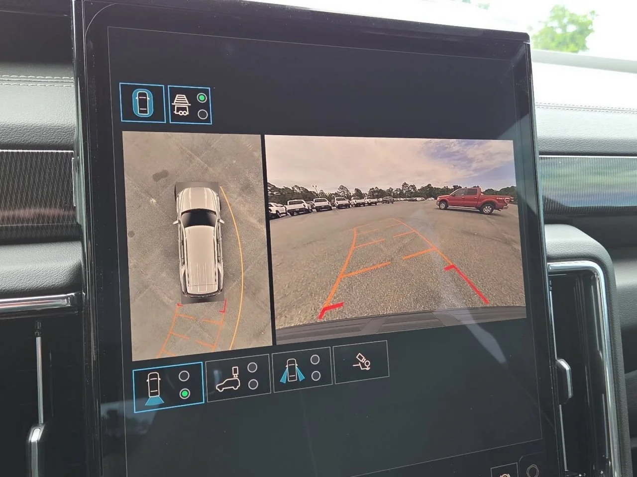 New 2026 Onyx Black GMC Elevation image 8