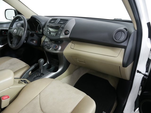 Used 2009 Super White Toyota w/ Extra Value Pkg image 16