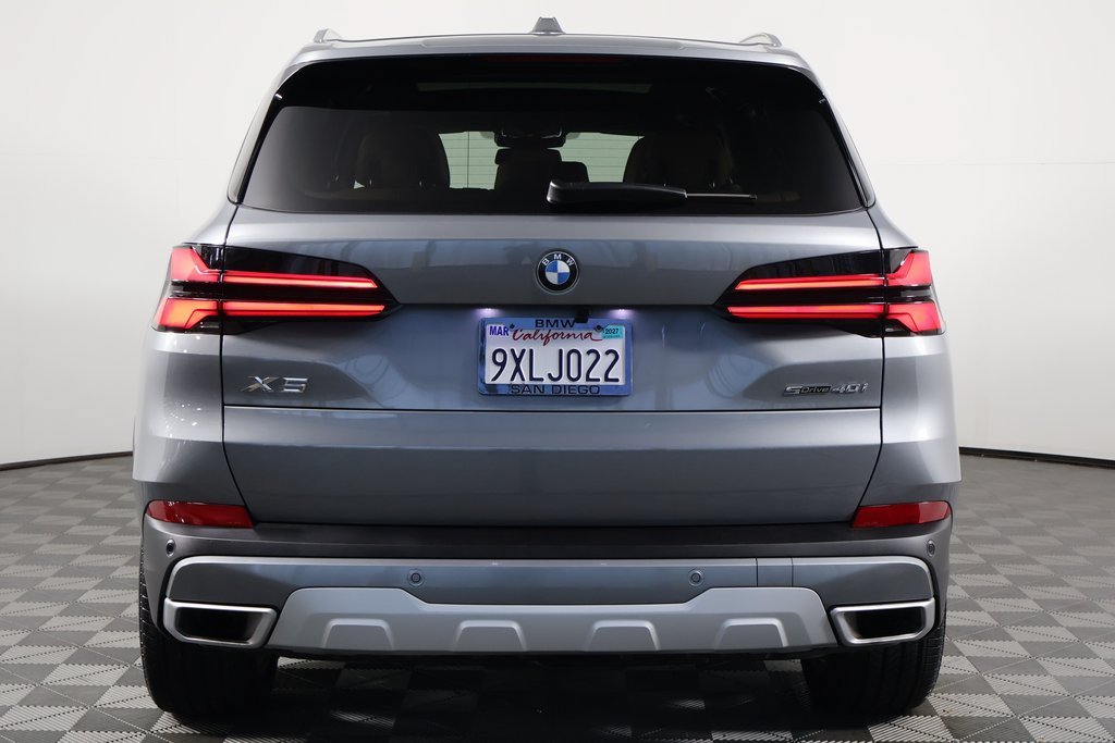 Certified Used 2026 Skyscraper Grey Metallic BMW sDrive40i image 5