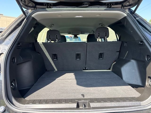 Used 2020 Black Chevrolet LS image 7