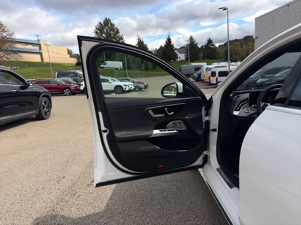 New 2027 Polar White Mercedes-Benz E 350 image 10