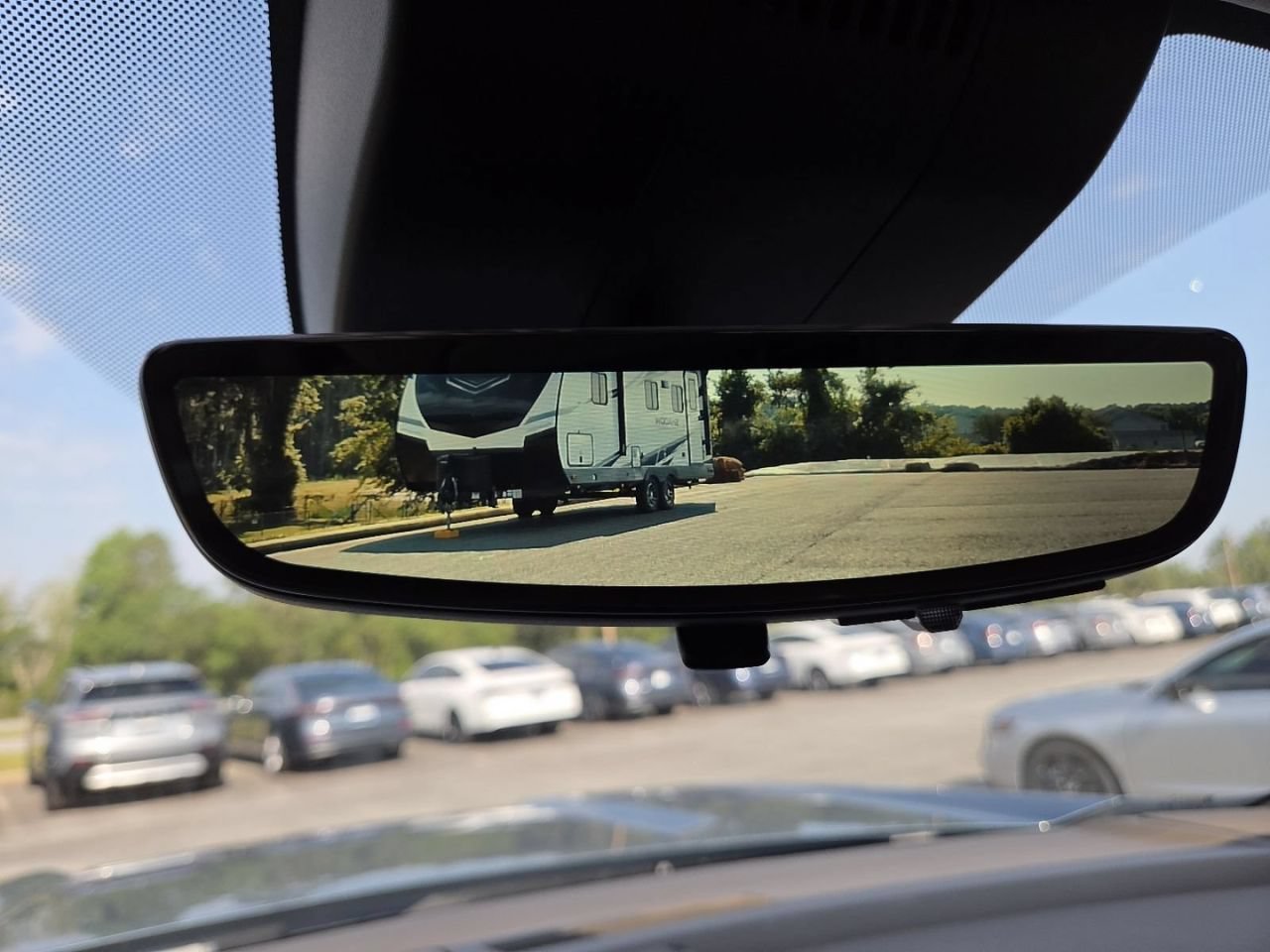 2026 GMC Yukon XL Denali - Photo 17