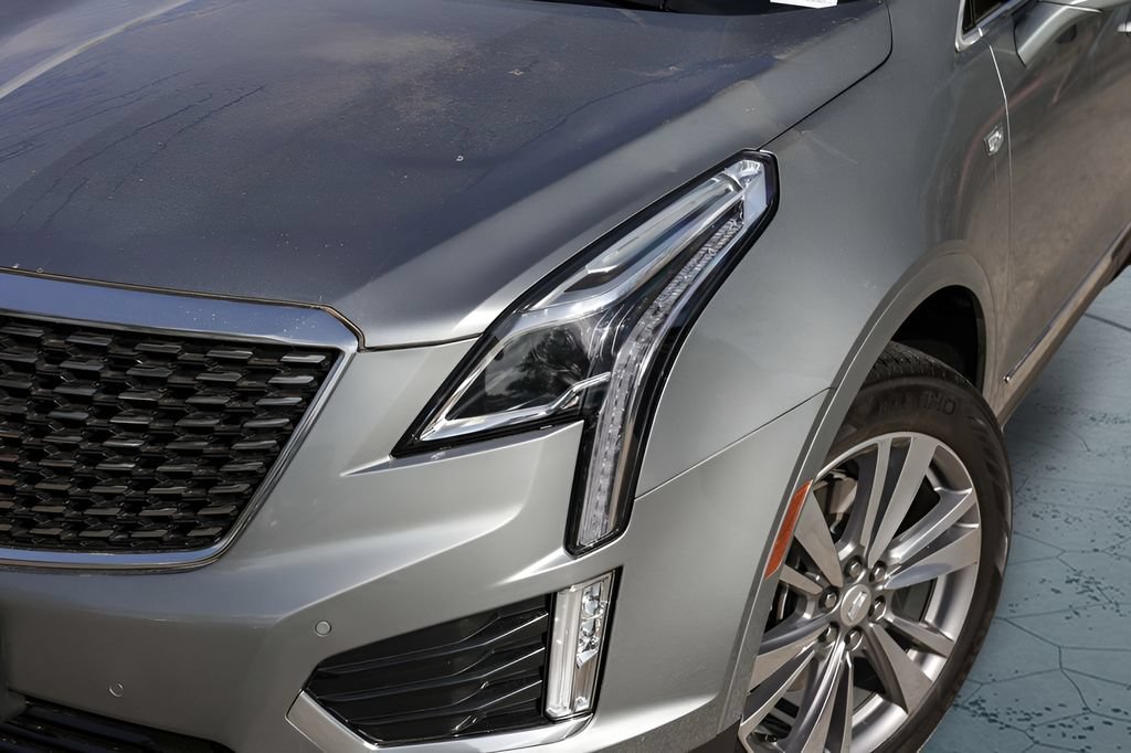 Used 2024 Argent Silver Metallic Cadillac Premium Luxury image 3
