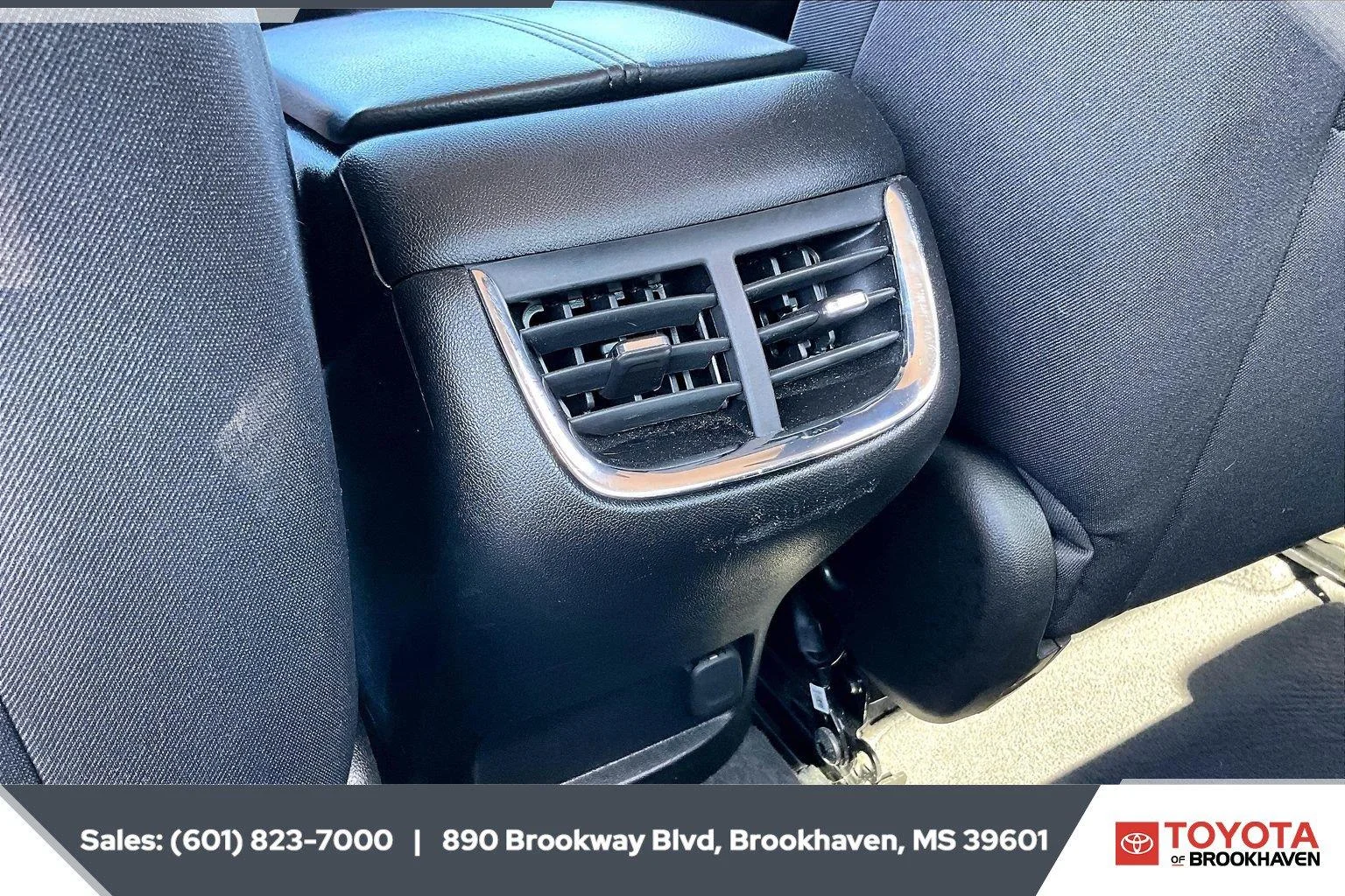 Used 2024 Sterling Gray Metallic Chevrolet LT image 24