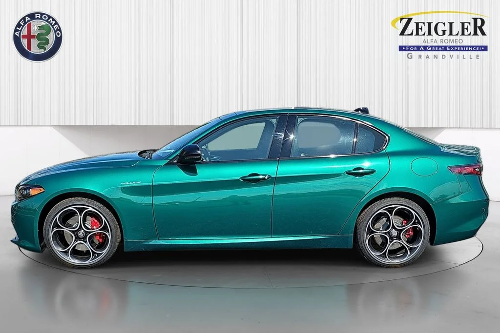 2026 Alfa Romeo Giulia Base - Photo 8