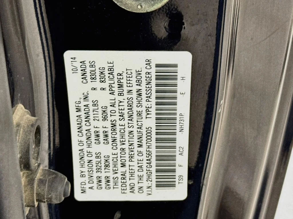 Used 2015 Crystal Black Pearl Honda Si image 35