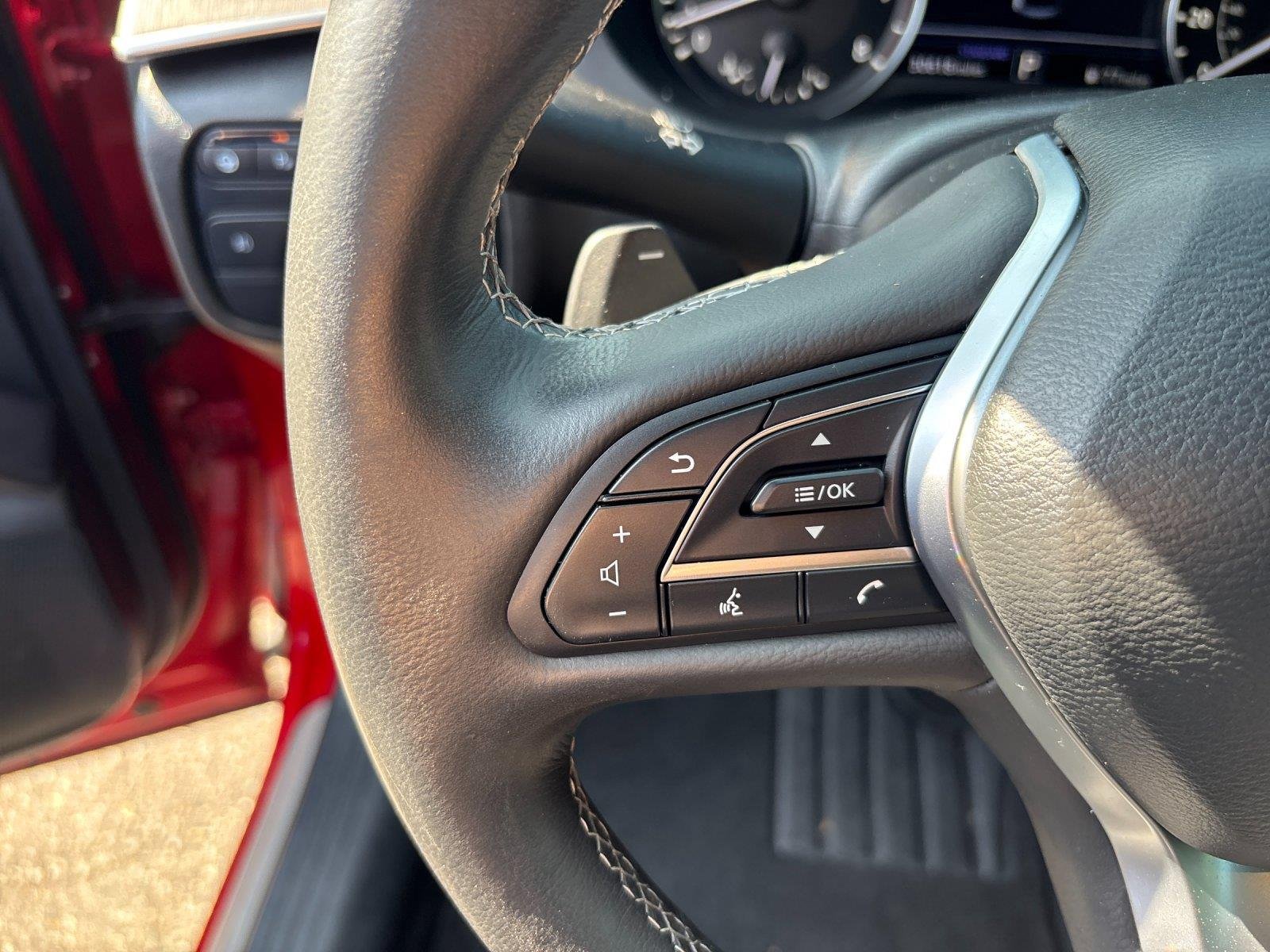 Used 2023 Dynamic Sunstone Red INFINITI SENSORY image 19