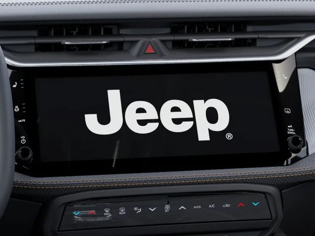 New 2026 Bright White Clear-Coat Exterior Paint Jeep Limited image 18