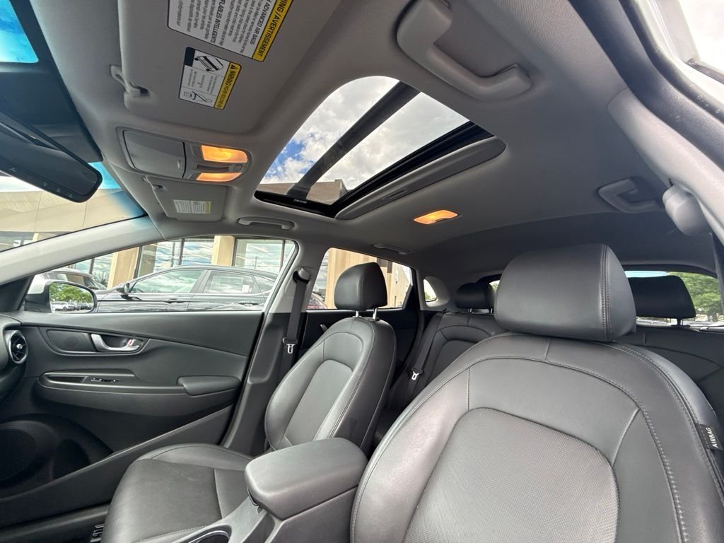 2023 Hyundai Kona Limited - Photo 28