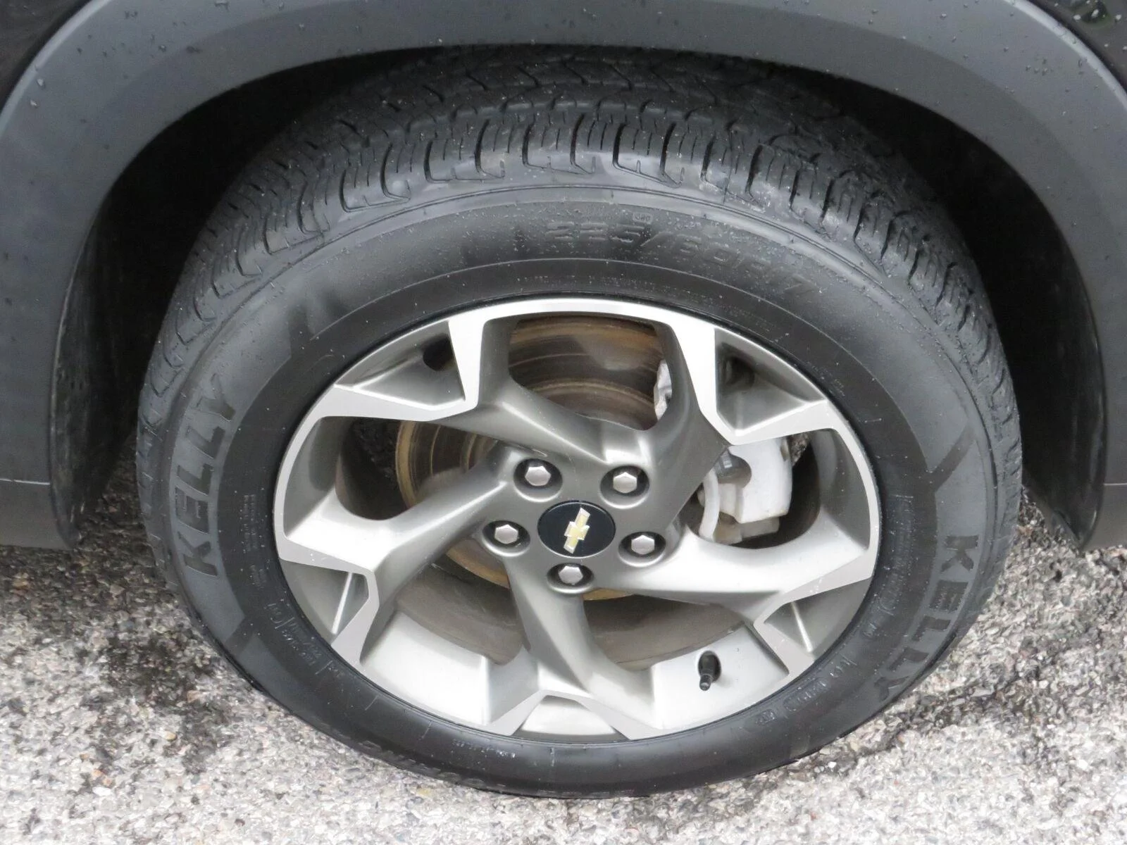 Used 2024 Mosaic Black Metallic Chevrolet LT image 15