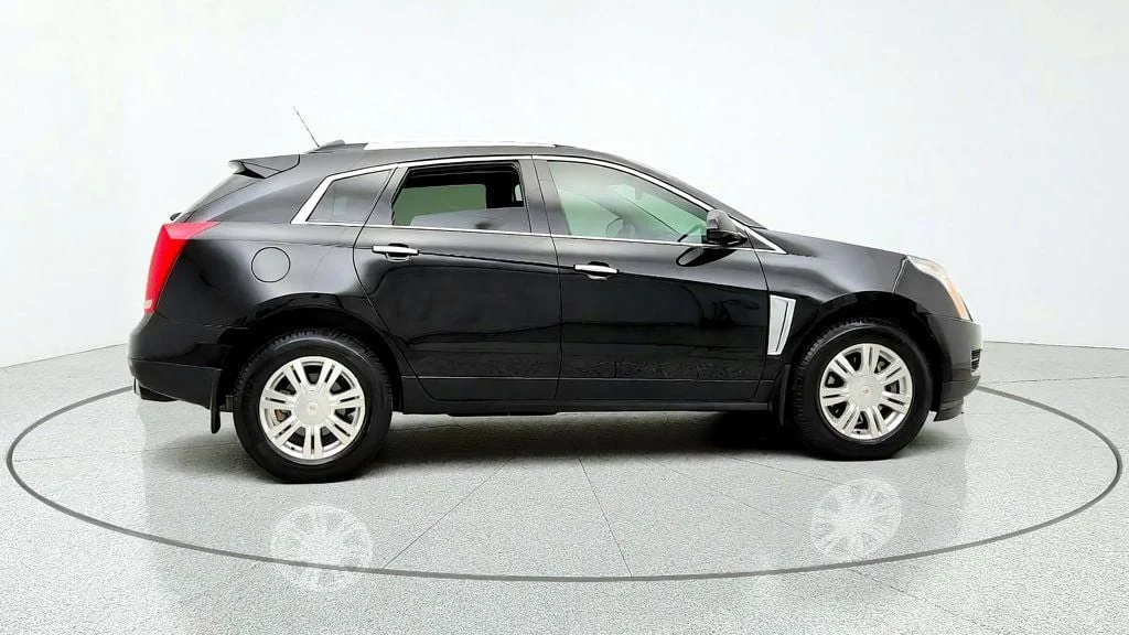 Used 2015 Black Raven Cadillac FWD 4dr Luxury Collection w/ Driver Awareness Pkg image 4