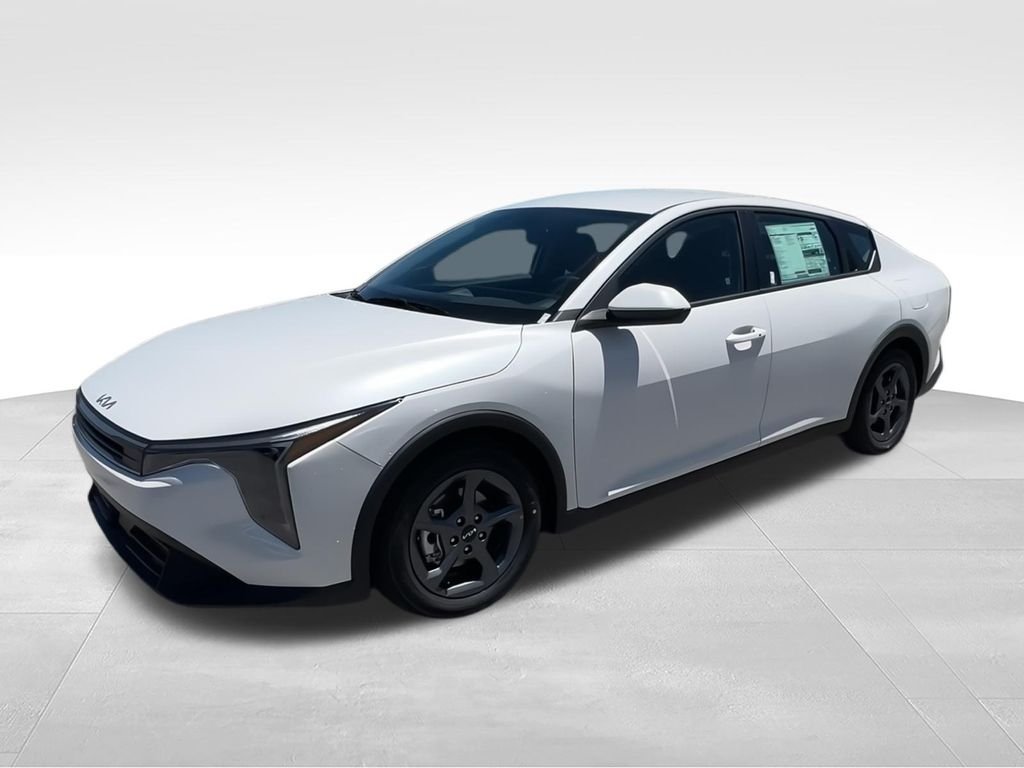 New 2026 White Kia LXS image 4