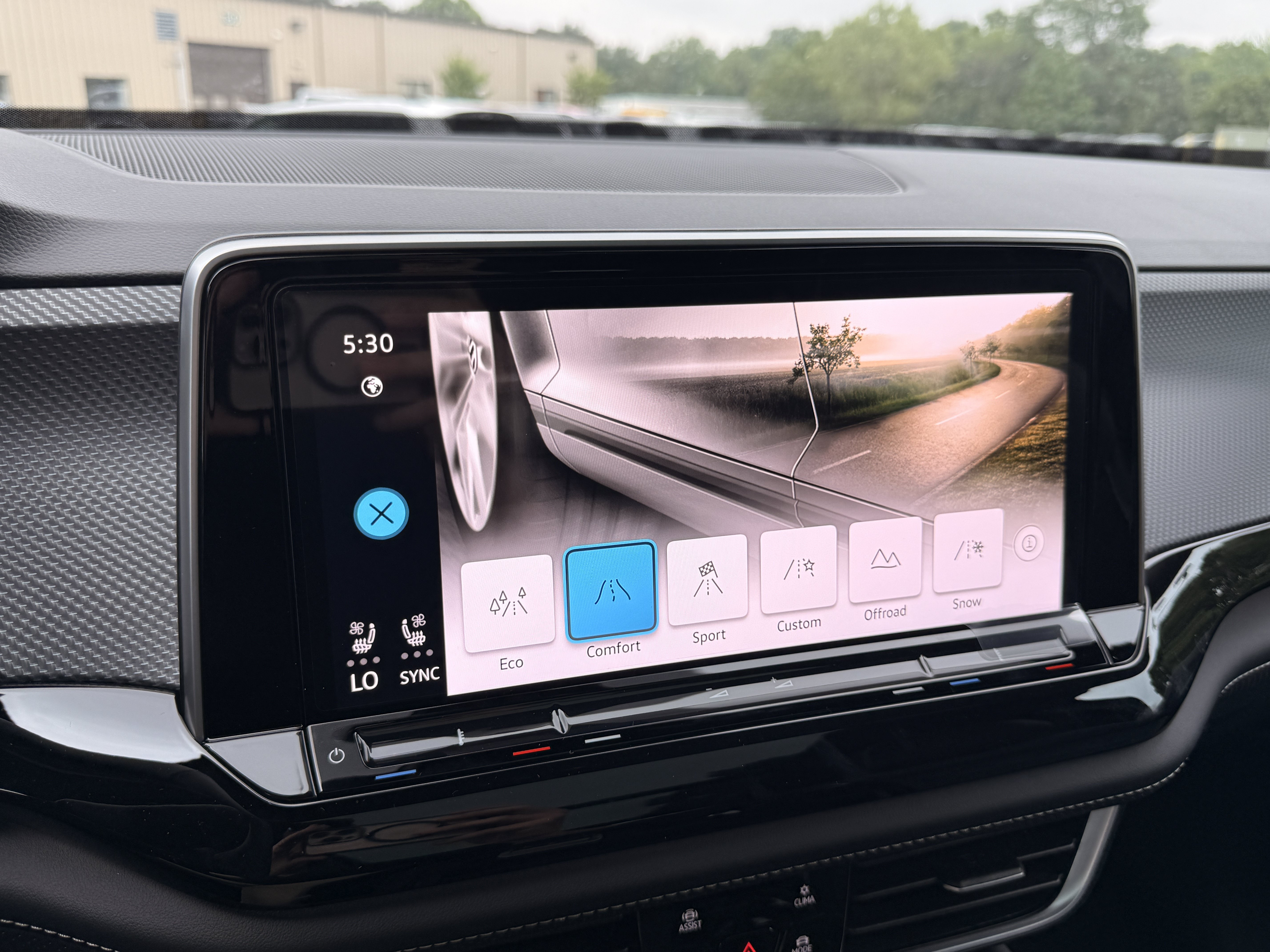 New 2026 Pure Gray Volkswagen 2.0T SEL Premium R-Line image 4