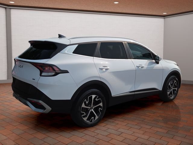 Used 2024 White Pearl Kia EX image 4