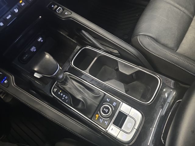 Used 2021 Gray Kia SX image 29