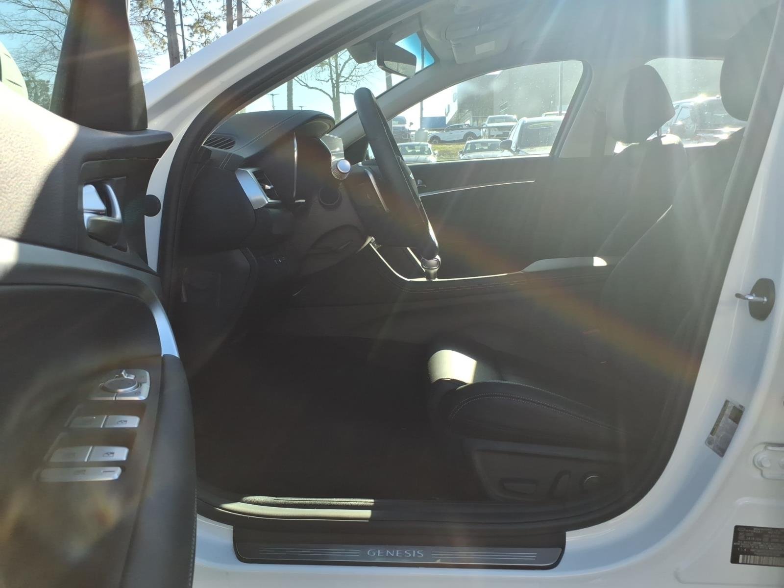 New 2026 White Genesis 2.5T image 15
