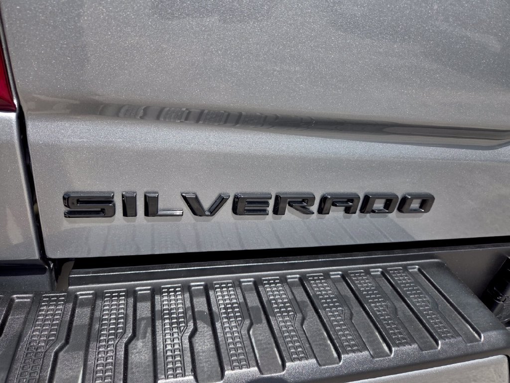 Used 2023 Gray Chevrolet RST image 14