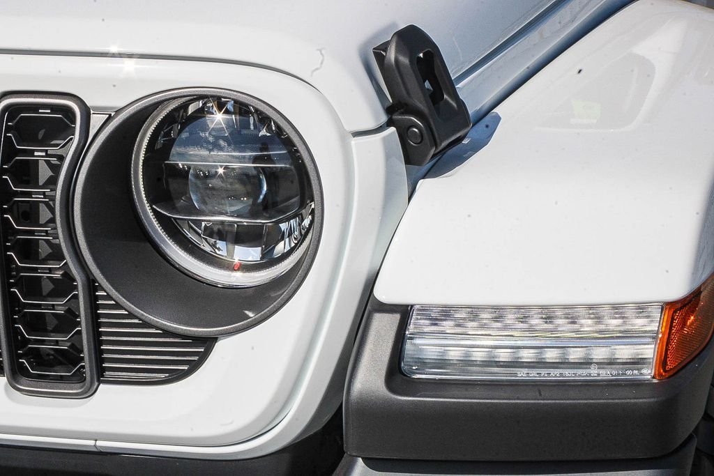 New 2026 Bright White Clearcoat Jeep California Edition image 5