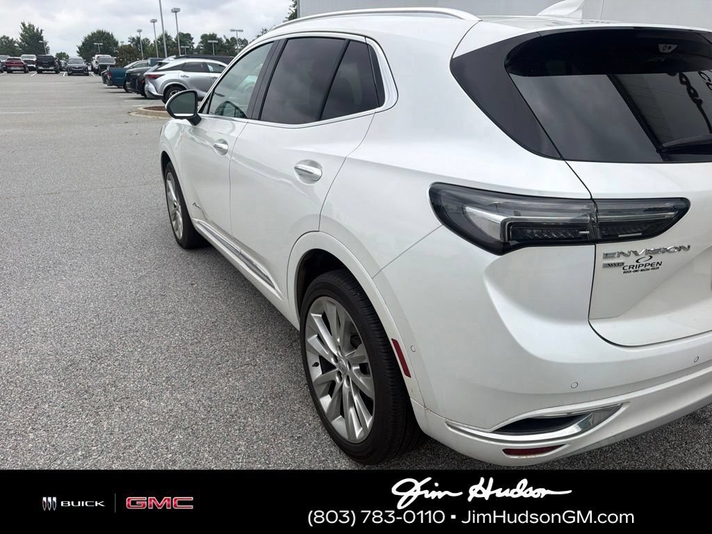 Used 2023 WHITE FROST TRICOAT Buick Avenir image 6