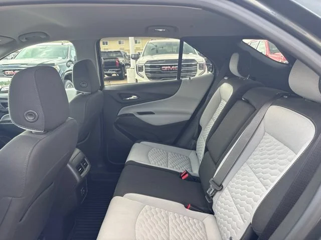 2020 Chevrolet Equinox LS - Photo 28