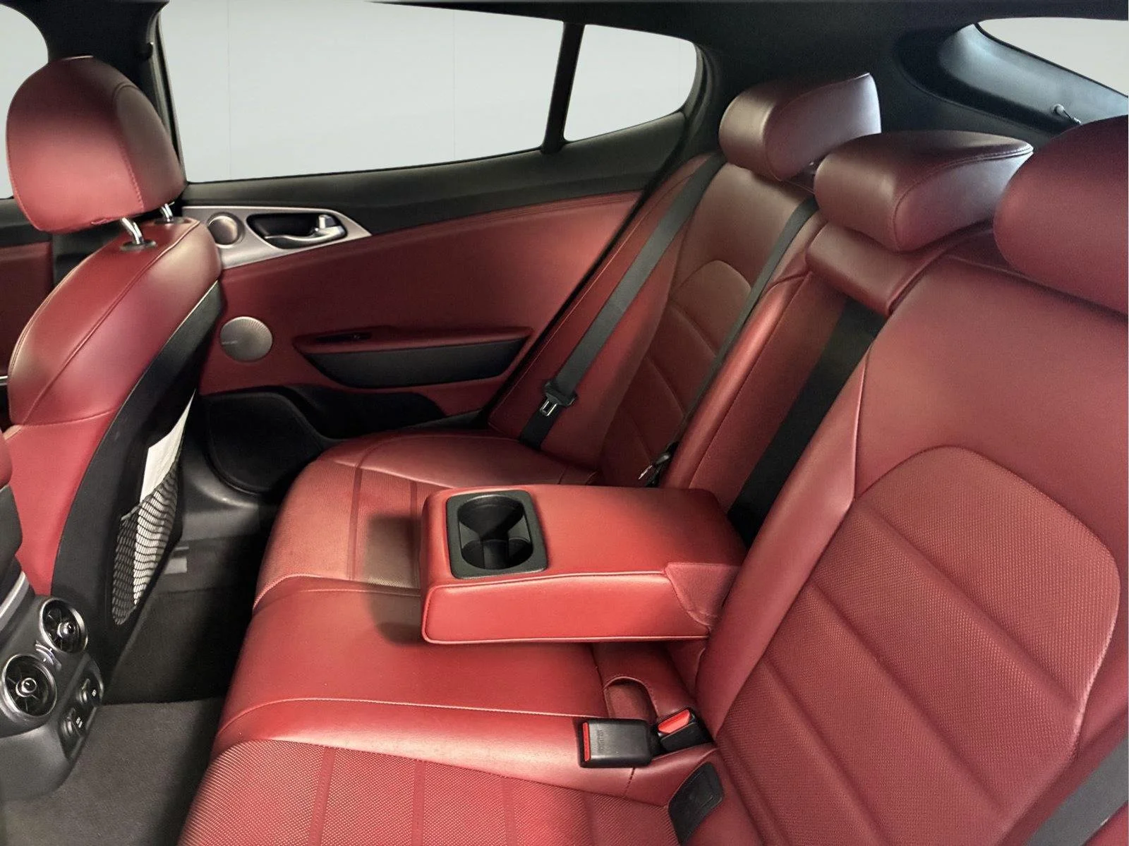 Used 2018 Snow White Pearl Kia GT2 image 22