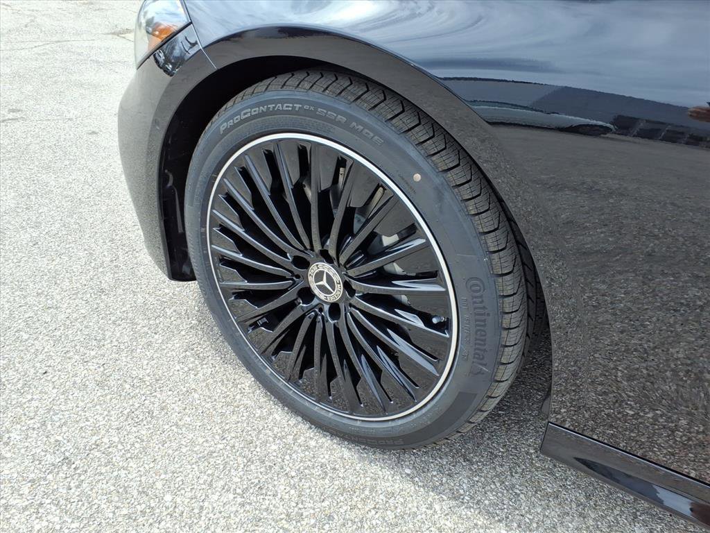 New 2026 Obsidian Black Metallic Mercedes-Benz CLE 450 image 29
