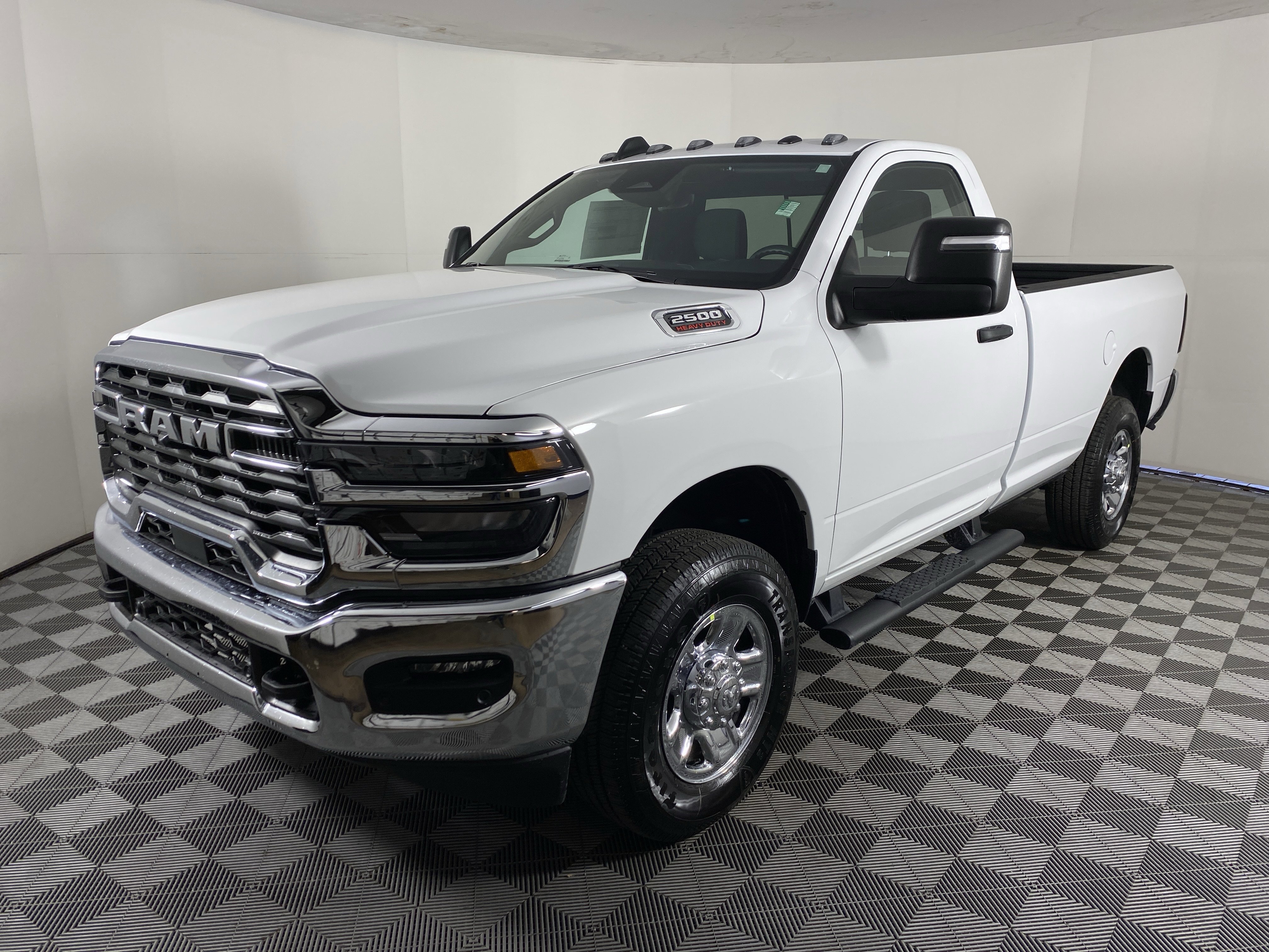 2026 RAM 2500 Tradesman - Photo 9
