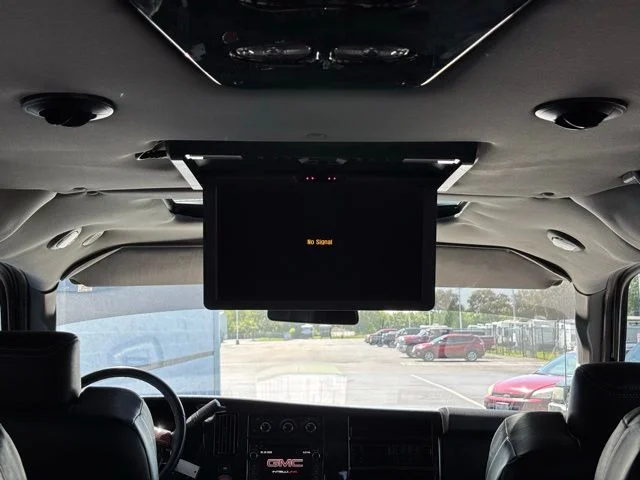 Used 2021 Onyx Black GMC Explorer Limited SE image 4