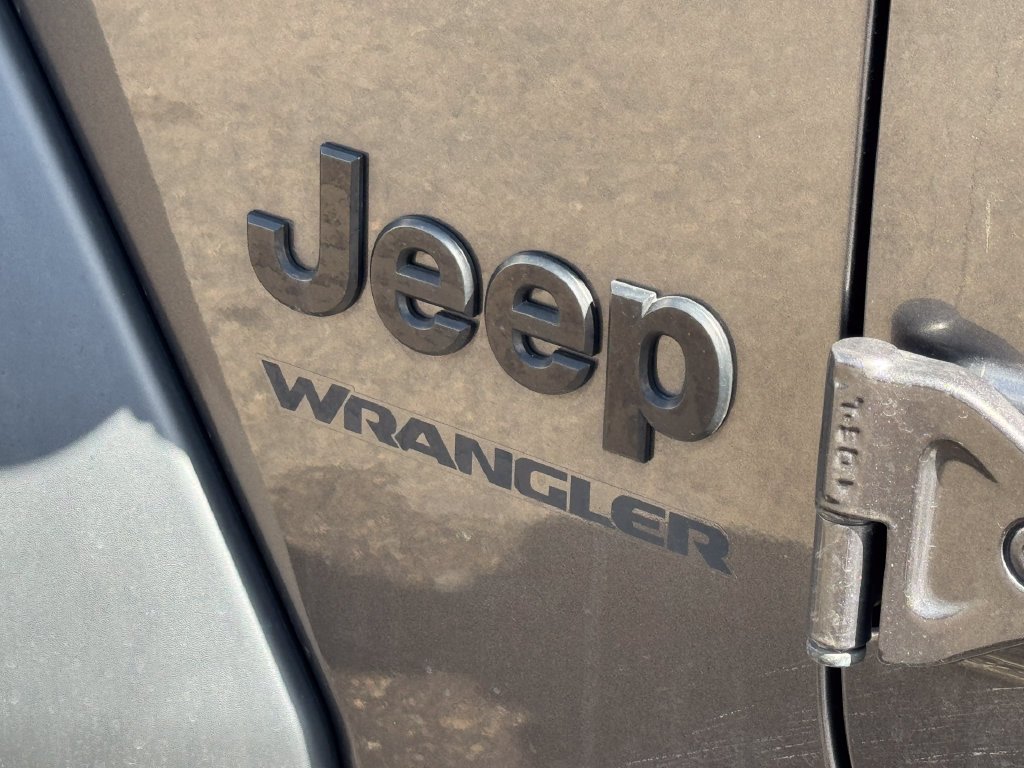 Used 2022 Gray Jeep Willys image 21