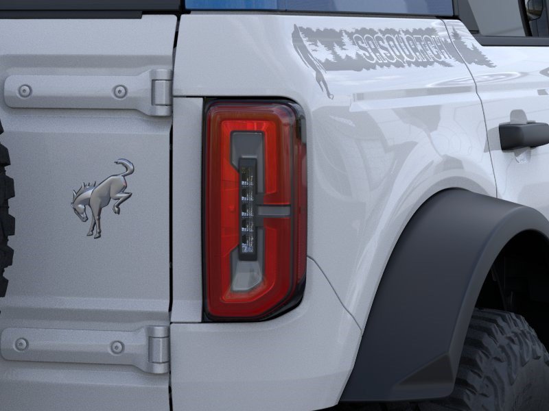 New 2026 Oxford White Ford Badlands image 23