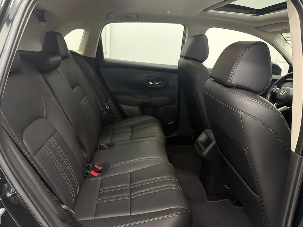 Used 2027  Honda EX-L image 27