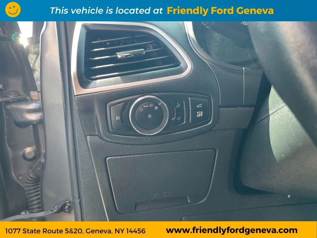 Used 2024 Gray Ford SEL image 11