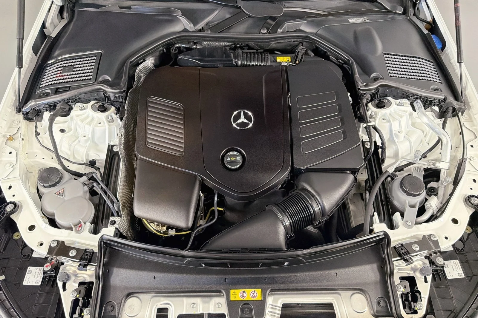 Certified Used 2024 Polar White Mercedes-Benz C 300 image 11