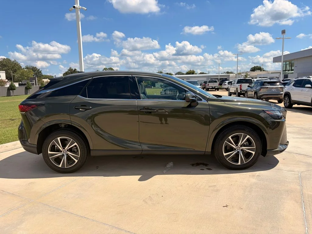 Used 2024 Green Lexus 350 Premium image 7