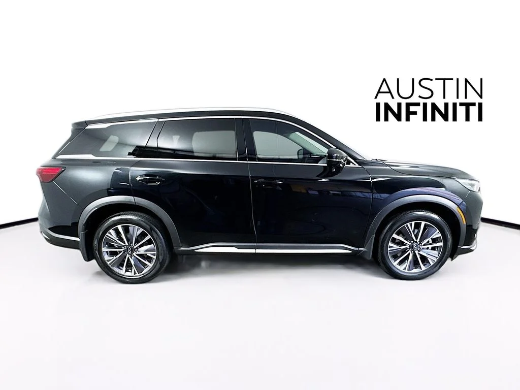 Certified Used 2026 Black INFINITI LUXE image 10