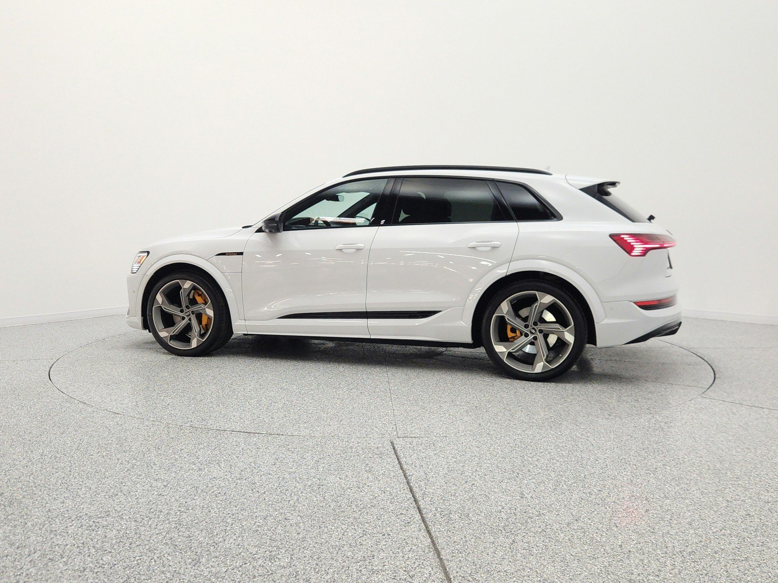 Used 2023 Glacier White Metallic Audi Premium Plus quattro image 8