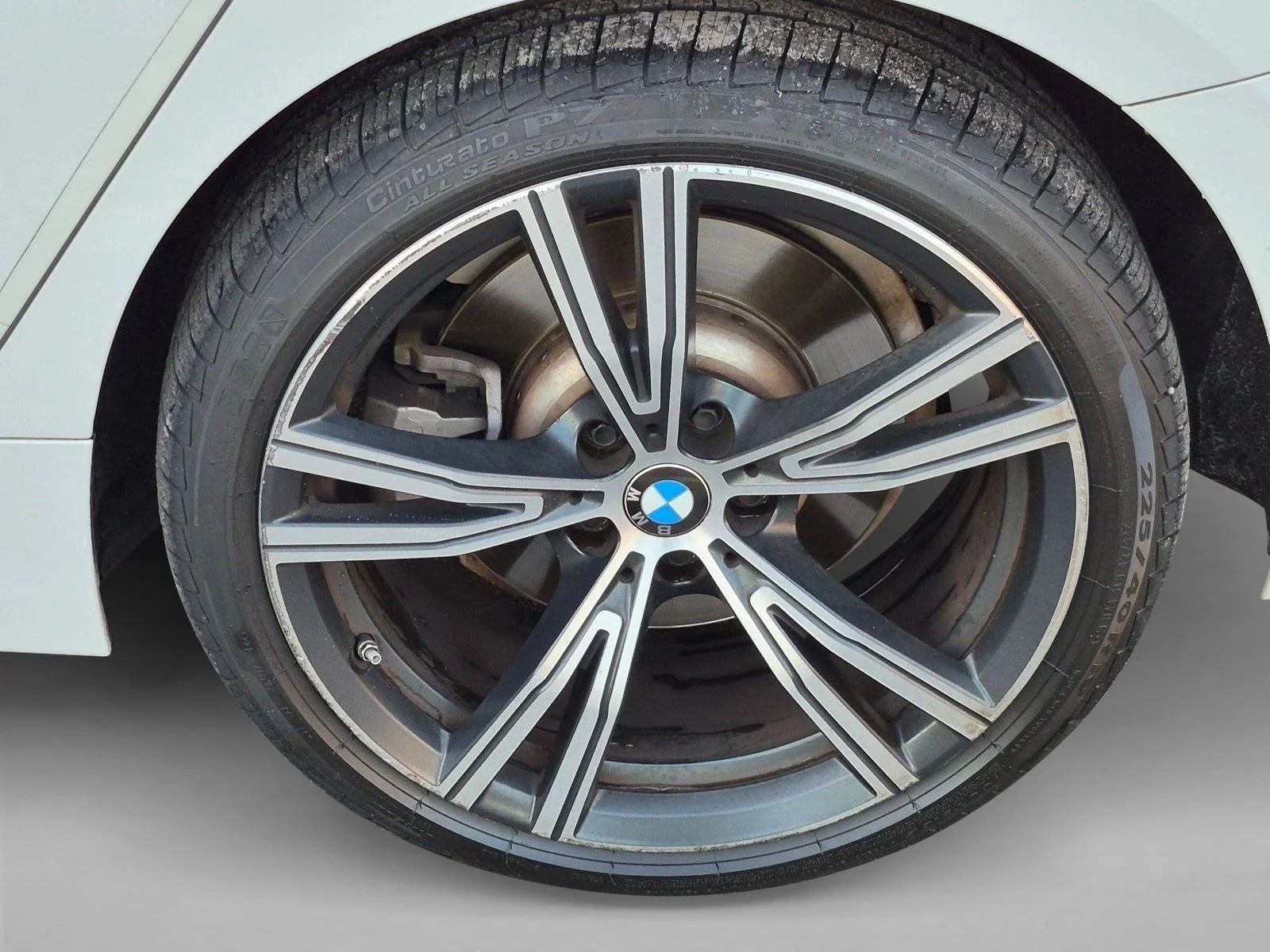 Used 2021 Alpine White BMW 330e image 17