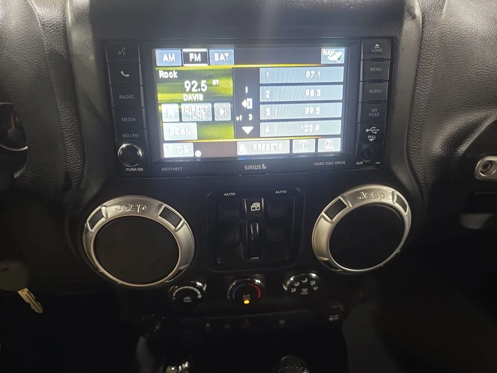 Used 2015 Red Jeep Sahara image 56