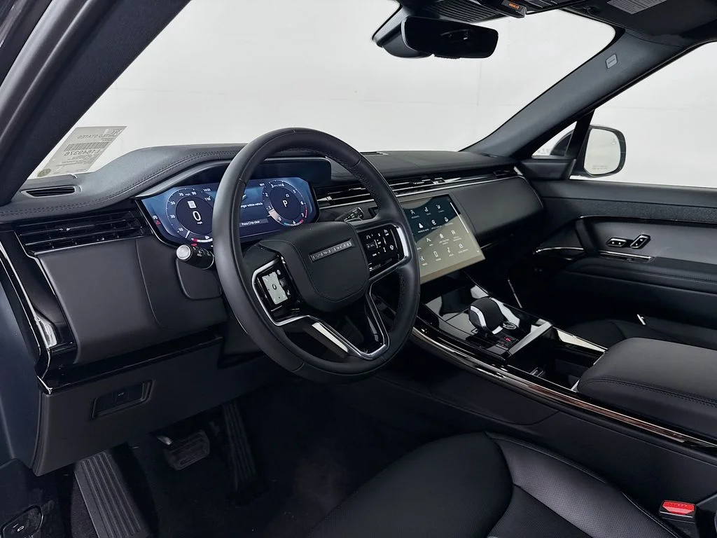 New 2026 Carpathian Grey Land Rover SE image 9