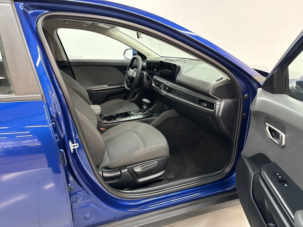 Used 2025 Deep Sea Blue Kia LXS image 18